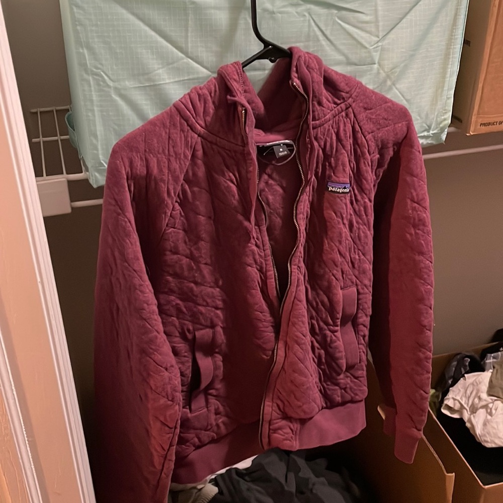 Patagonia plum quilted jacket